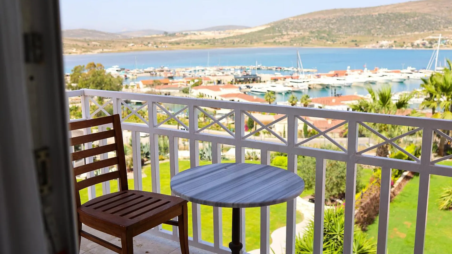 Marin Alacati Hotel 0*,
